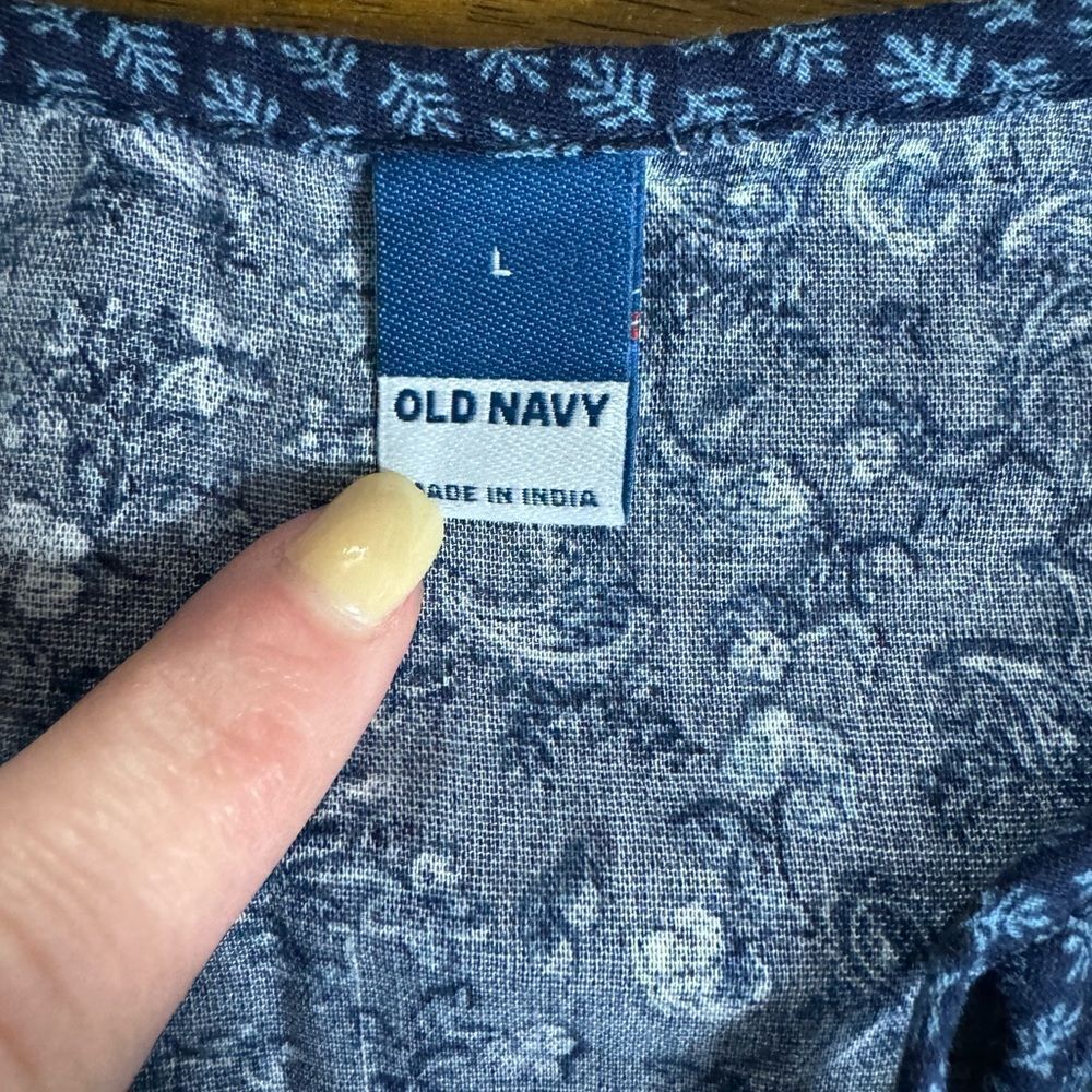 Old Navy Button-Front Mixed-Print - Picture 7 of 8